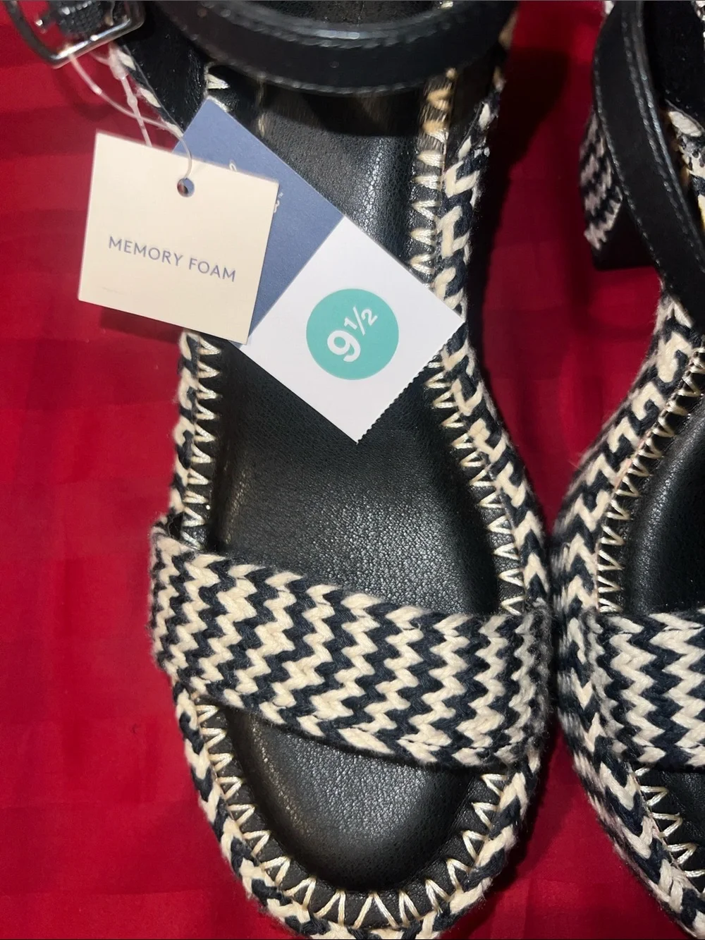 Universal Thread Madeline Woven Platform Sandal Heels. Size 9 1/2.  New with tag